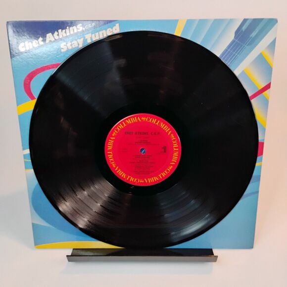 Vintage Chet Atkins, C.G.P. ~ Stay Tuned LP Vinyl Record~ FC39591 - 1985 - Picture 2 of 4